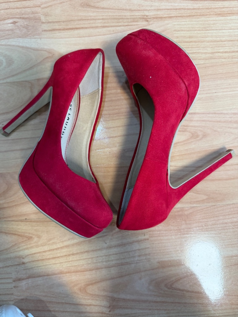 Red Heels - Picture 3 of 5
